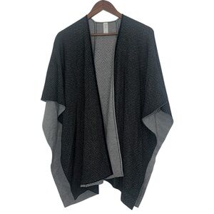 Lululemon Mandala Sweater Wrap One Size Black and Gray